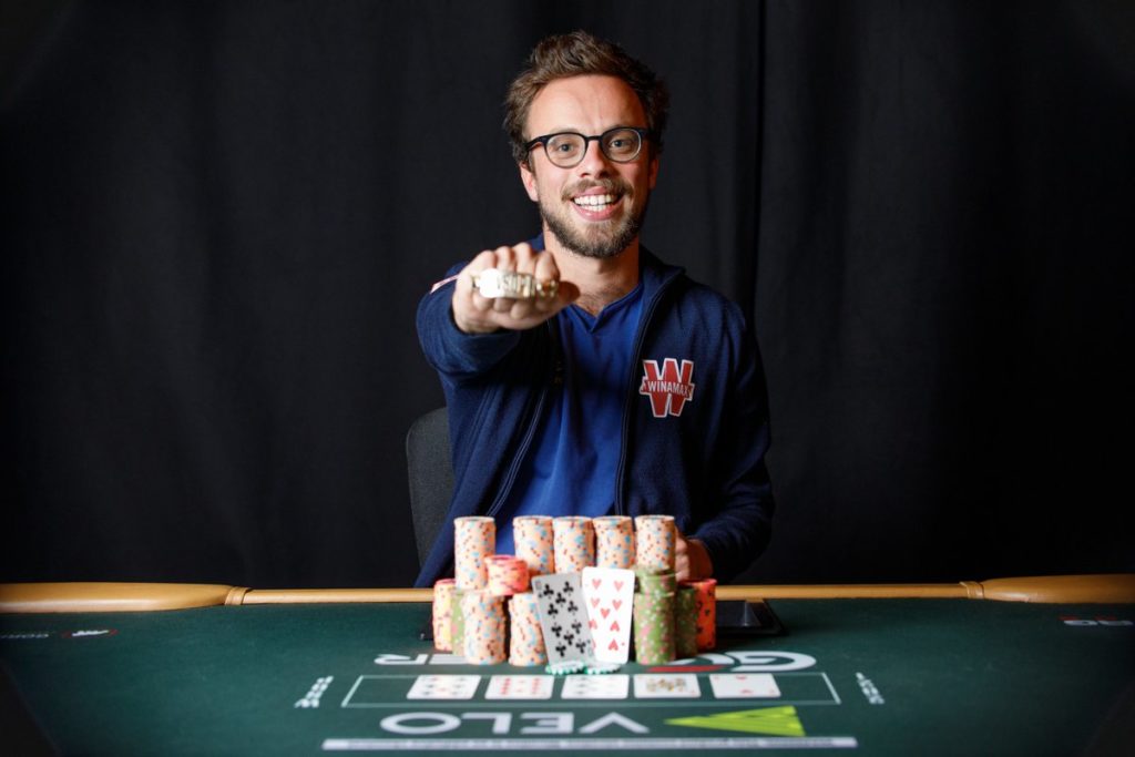 Romain Lewis - Copyright WSOP - PokerNews
