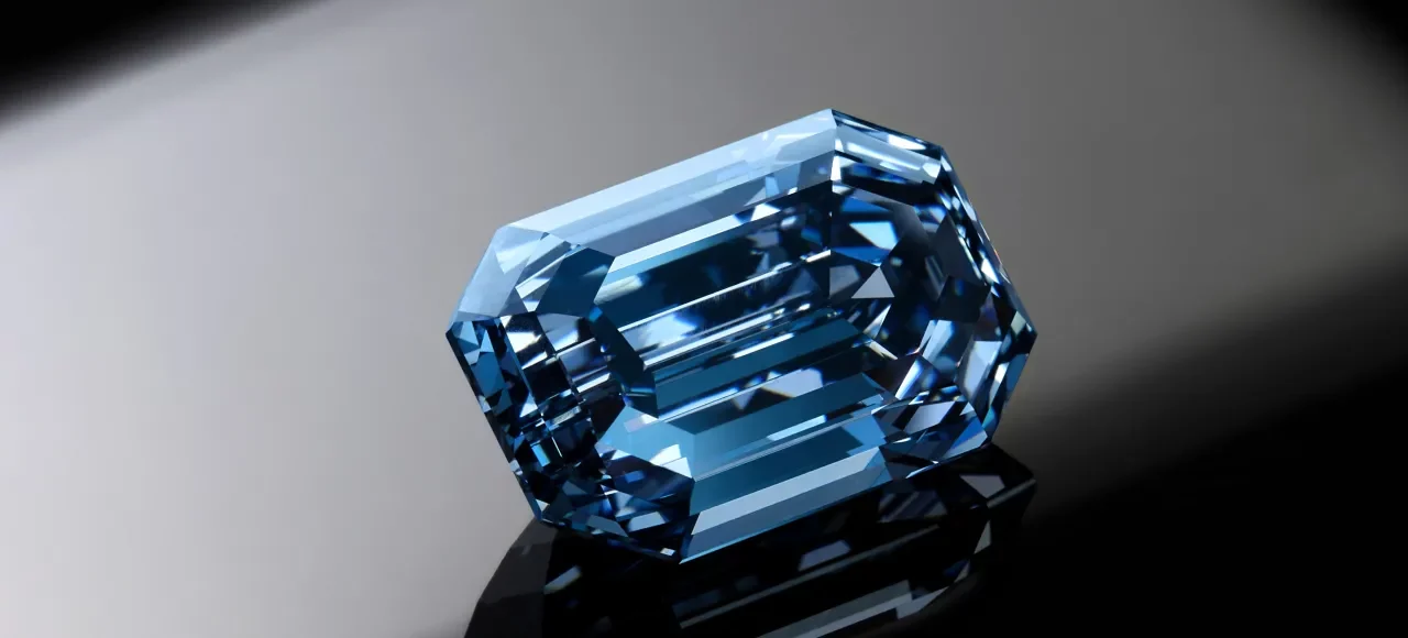 Un diamant bleu à vendre pour plus de 48 millions de dollars !